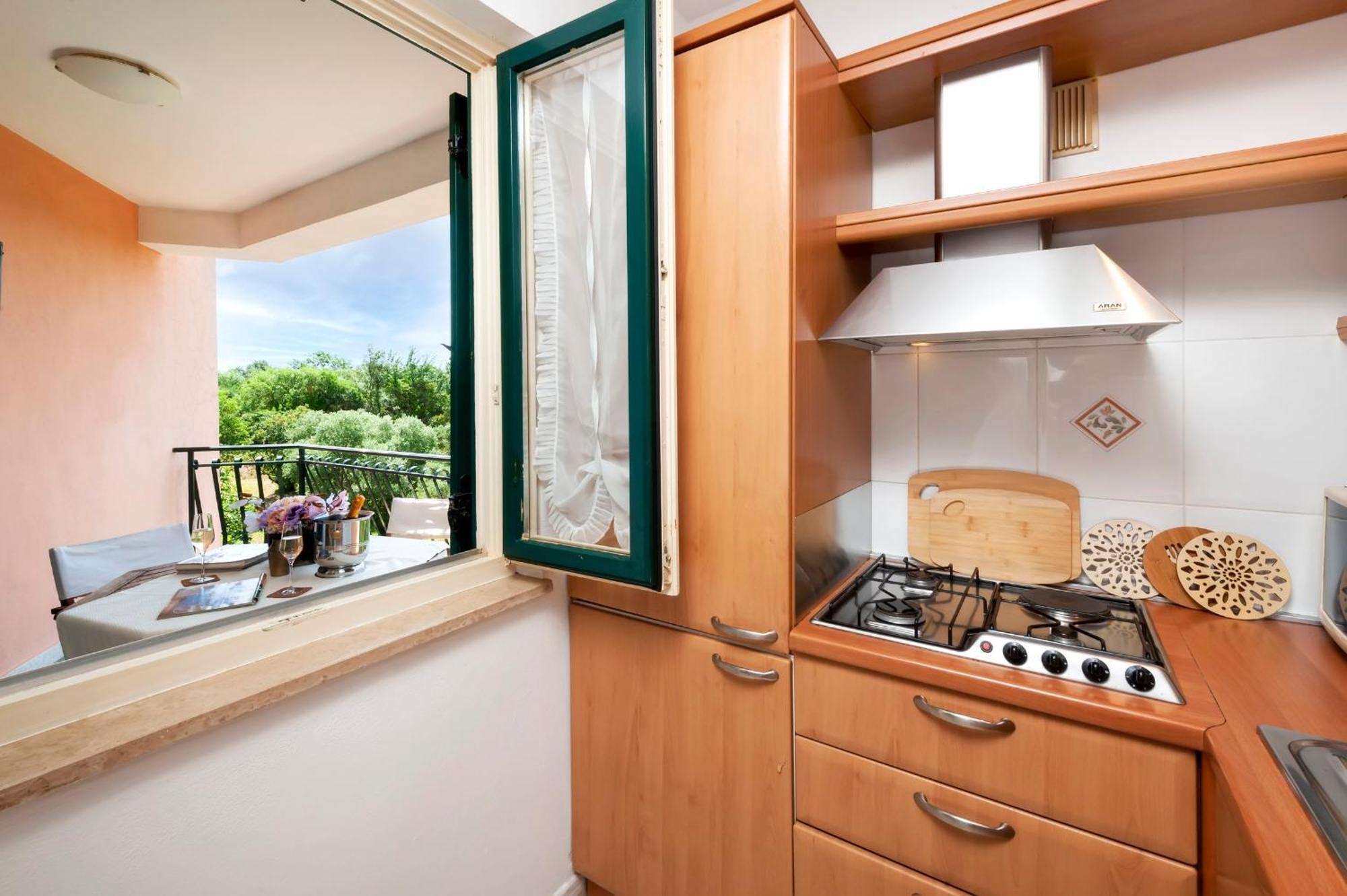 Villa Mareonda - Apartments Sussurro Rovinj Exteriör bild